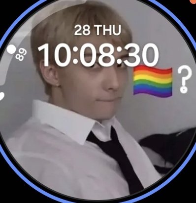 does anyone have this picture of hyunjin? 😭