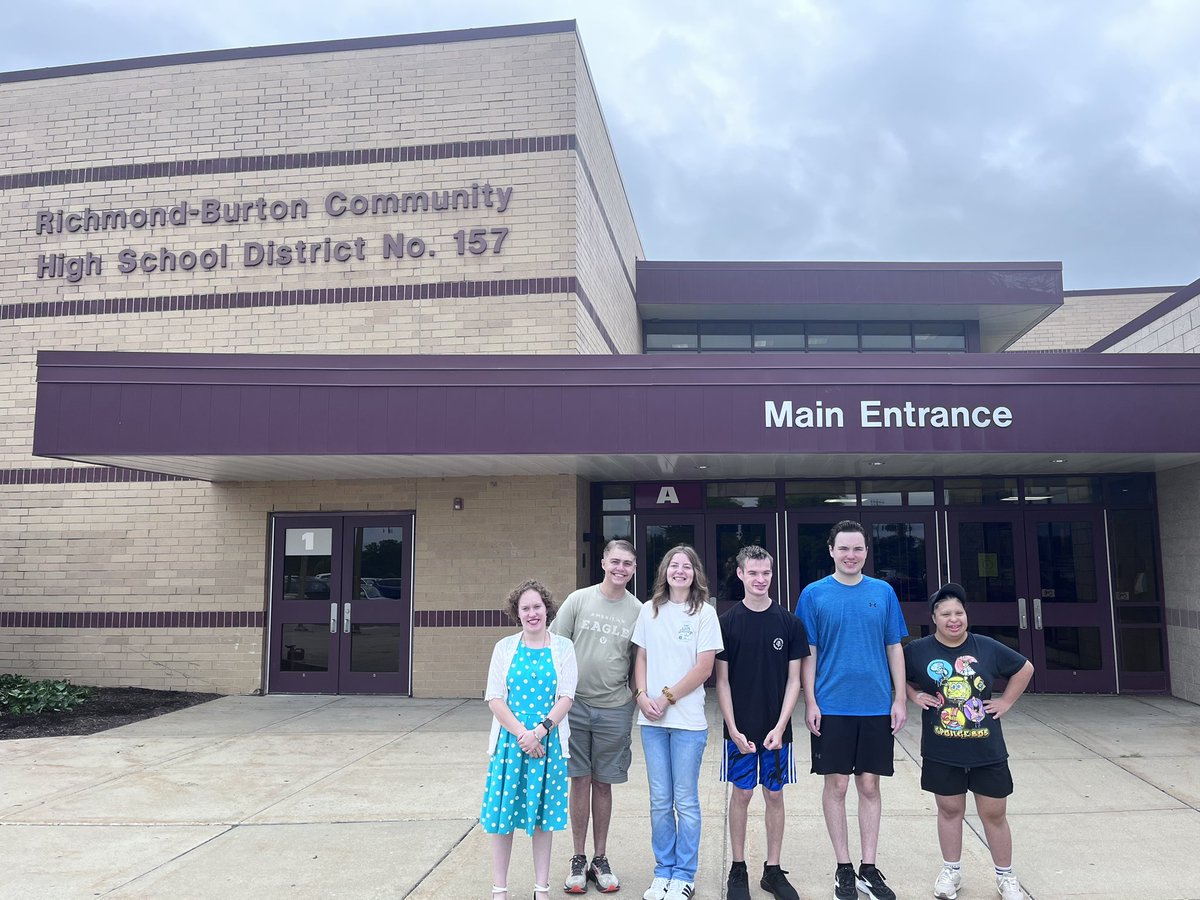 rb_transition's tweet image. The 25-26 school year is off to a great start! Excited for the year ahead! #communitybasedlearning #rbchs