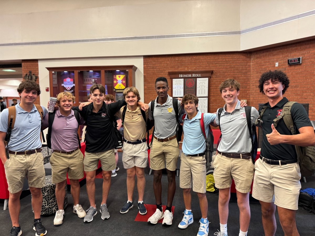 Chaminade College Preparatory School (@wearechaminade) on Twitter photo First day fist bumps. We are so back. #EstoVir #FirstDayOfSchool First day fist bumps. We are so back. #EstoVir #FirstDayOfSchool