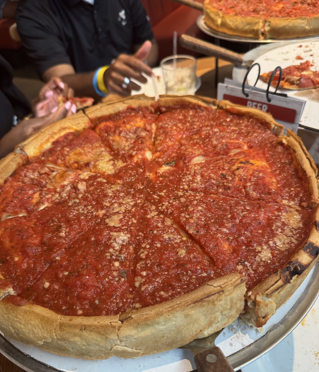 American Citizen ๐บ๐ธ (@realtalkstruth) on Twitter photo Whatโs your favorite Chicago pizza? ๐
My favorites <a href="/LouMalnatis/">Lou Malnati's Pizza</a> or <a href="/GiordanosPizza/">Giordano's Pizza</a> Whatโs your favorite Chicago pizza? ๐
My favorites <a href="/LouMalnatis/">Lou Malnati's Pizza</a> or <a href="/GiordanosPizza/">Giordano's Pizza</a>