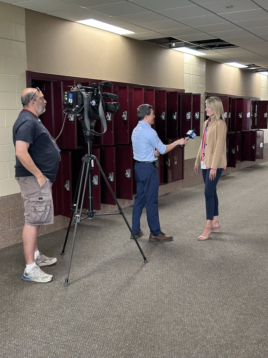 MrsKristenPaul's tweet photo. Grateful to share with @WGNNews & @ABC7Chicago how storm damage at Oswego East & across #SD308 schools is being met with resilience & teamwork. ππ§‘π©ΆProud of our staff & leaders ensuring a safe, welcoming start to the year.
π https://t.co/S7DXKzUbzR
π https://t.co/G0B5mx2NPz https://t.co/YZhItckAqt