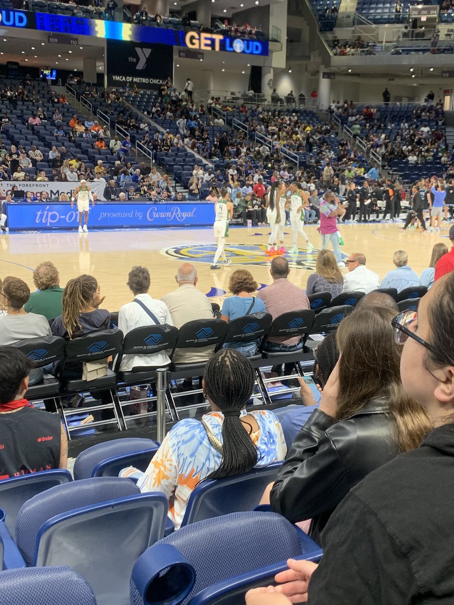BrauC_O_DramA's tweet photo. Y’all Know I’m In The Building For The Return… #GoSky💙💙 https://t.co/3AQnCD8Ntw