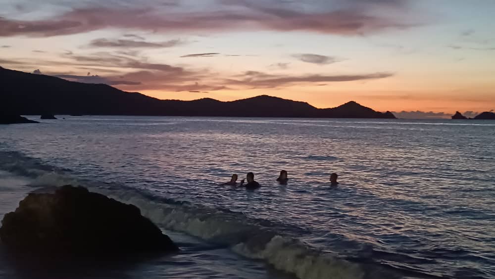 rochybella's tweet photo. #PlayaPatilla
#Atardecer
#19Ago https://t.co/qXv7c9s43k