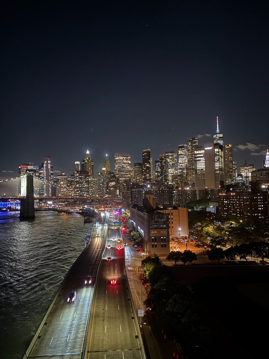 fizikchimie067's tweet photo. manhattan bridge dump #babinks https://t.co/iK6nqdPsC8