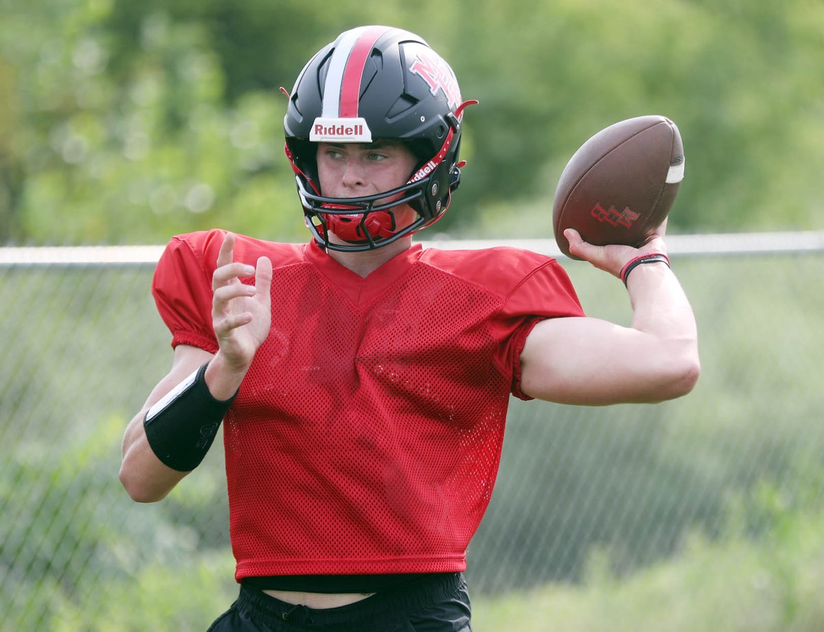 Rob Reischel (@robreischel) on Twitter photo With Brooks Hendrickson leading the way, the <a href="/BarnevldHoreb/">MHB Football</a> offense could be sensational this fall. My story here.
mounthorebmail.com/sports/vikings⦠With Brooks Hendrickson leading the way, the <a href="/BarnevldHoreb/">MHB Football</a> offense could be sensational this fall. My story here.
mounthorebmail.com/sports/vikingsβ¦
