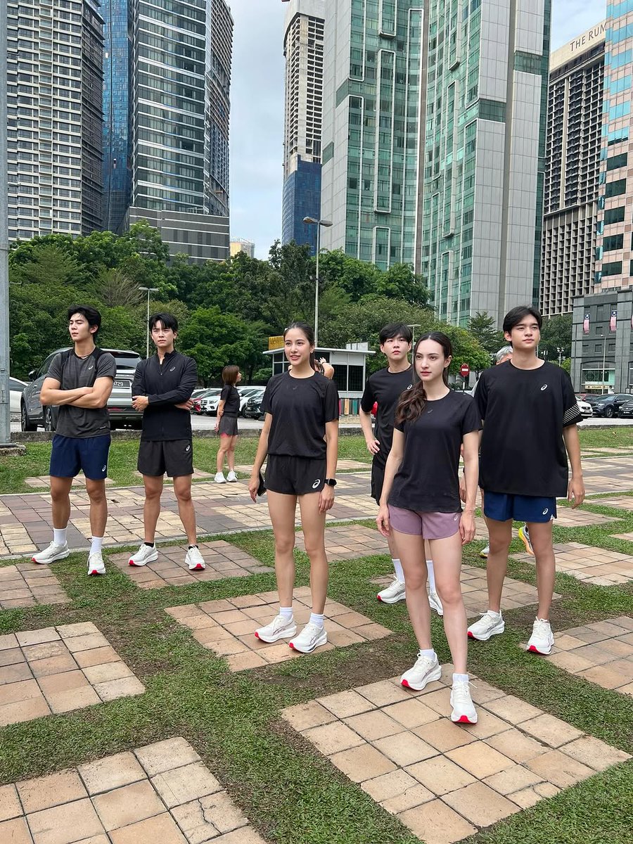 f_a_a_i_i's tweet photo. Asics Garden of Motion Pop up in KL
Cr. jpreem , hubsub_official
#ASICSGardenOfMotion
#SoundMindSoundBody
#nengnn #pon_nawasch
#RyuVachirawich #bbverpj #kaownah #jpreem #anna_gluck
#cookieyda
#ASICSTH #ASICSSEA https://t.co/OLo9o3e6ZV