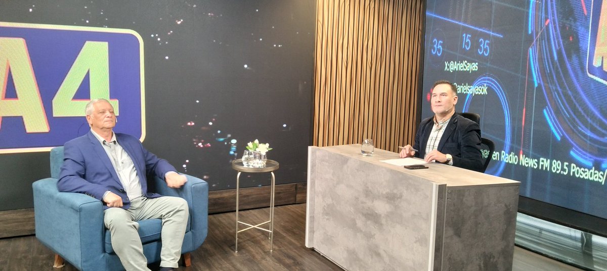 #Ahora en vivo <a href="/ArielSayas/">Ariel Sayas</a> junto a @GuillermoFachinello <a href="/CEMISIONES/">CEM</a> #Pyme #Industria #SectorComercial #Servicios en #Actualidad4 #CanalcuatroPosadas