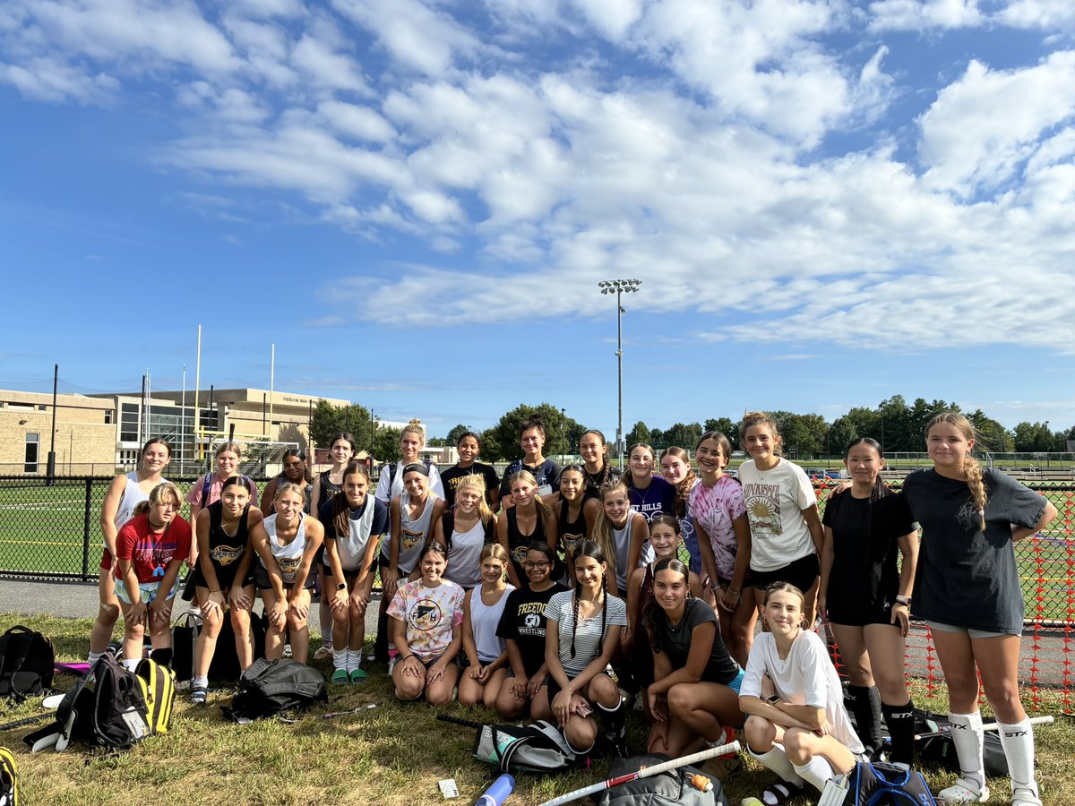 So happy to have future pates join us at practice today- Wishing our East Hills Chargers a great start to their season! And also a special Happy Birthday shoutout to our Jenelle! 🥳