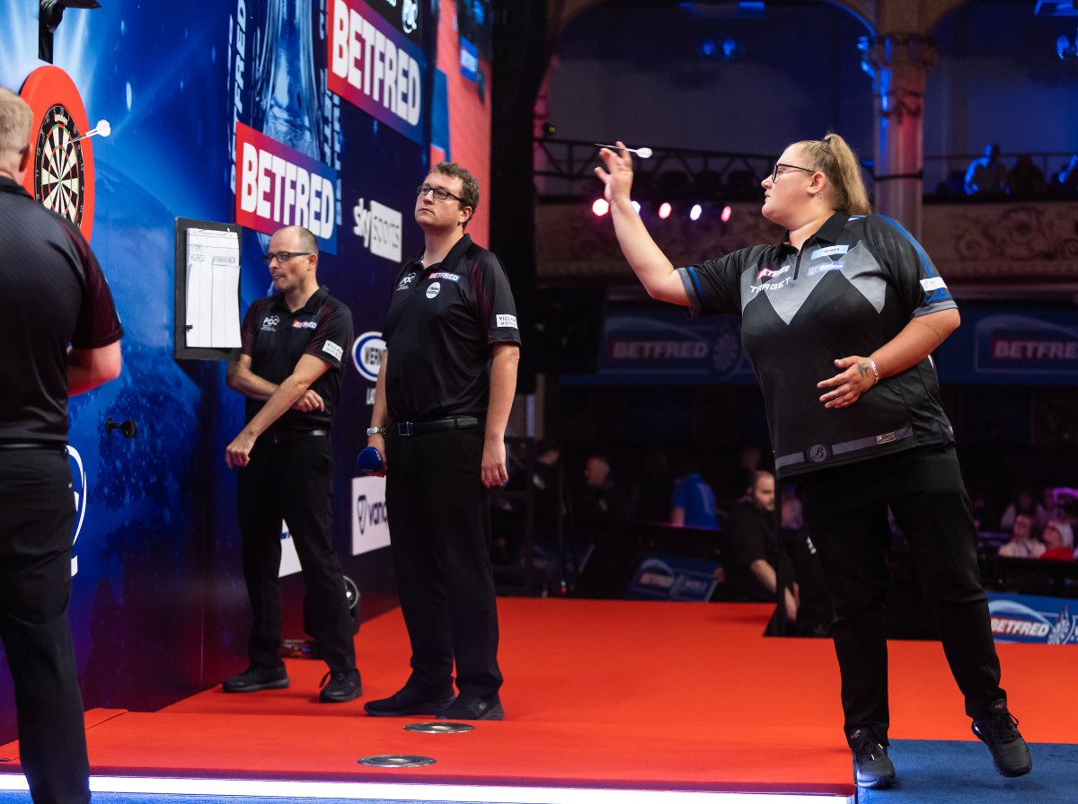 SUPER DARTS 2025 QUALIFIER FINAL LADIES ボウ・グリーブス選手