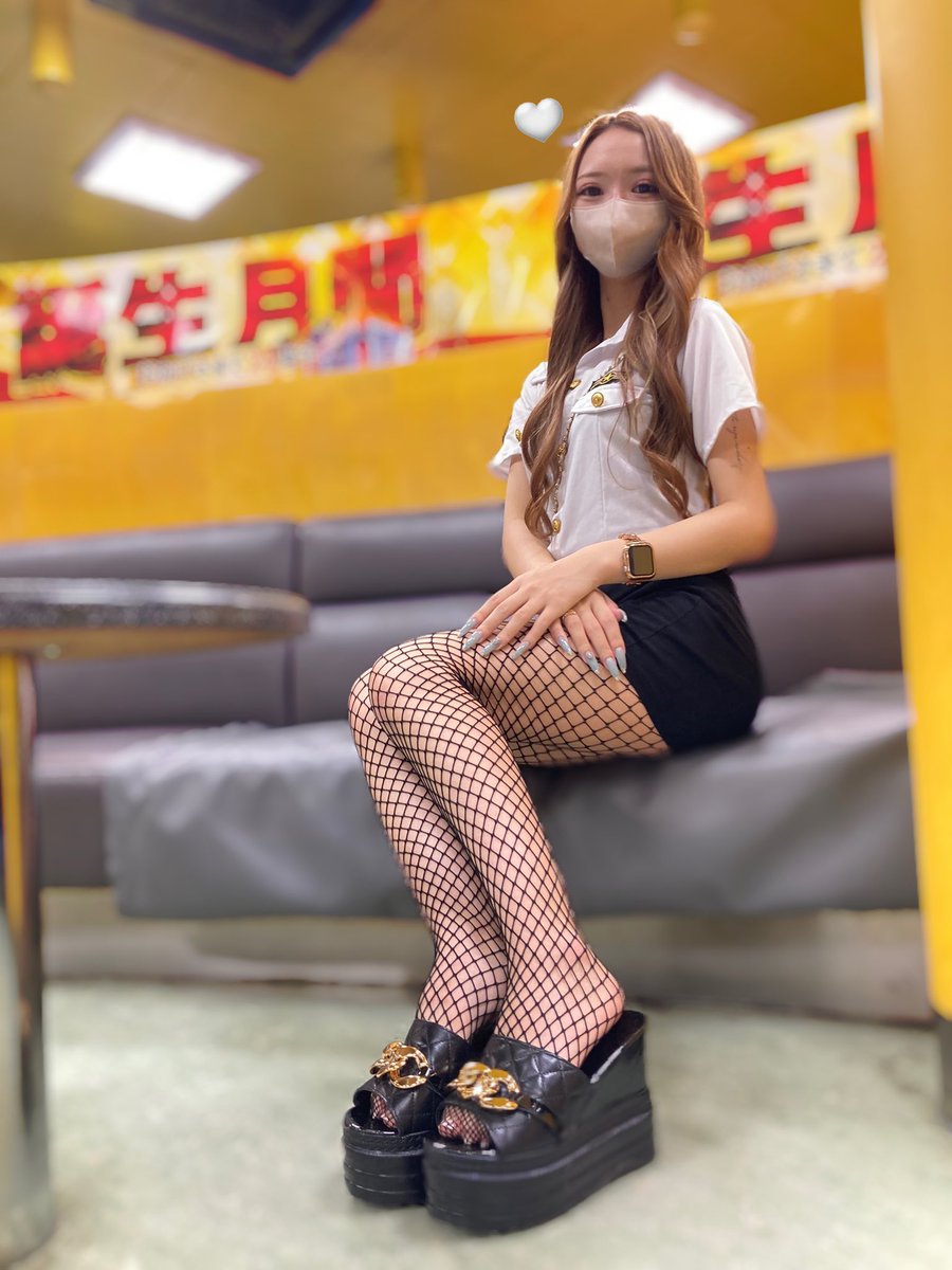 Candycats_anon's tweet photo. 8月中にフォロワー様8000人達成したい❕
すぐフォロー返します🌈🤍

フォロー、拡散よろしくお願いします😖💞

#拡散希望
#イベントガール
#自撮り
#相互フォロー
#フォロバ100
#パチンコガール
#RTした人フォローする
#いいねした人フォローして
#いいねした人フォロバする https://t.co/Dw8jTeUaSI