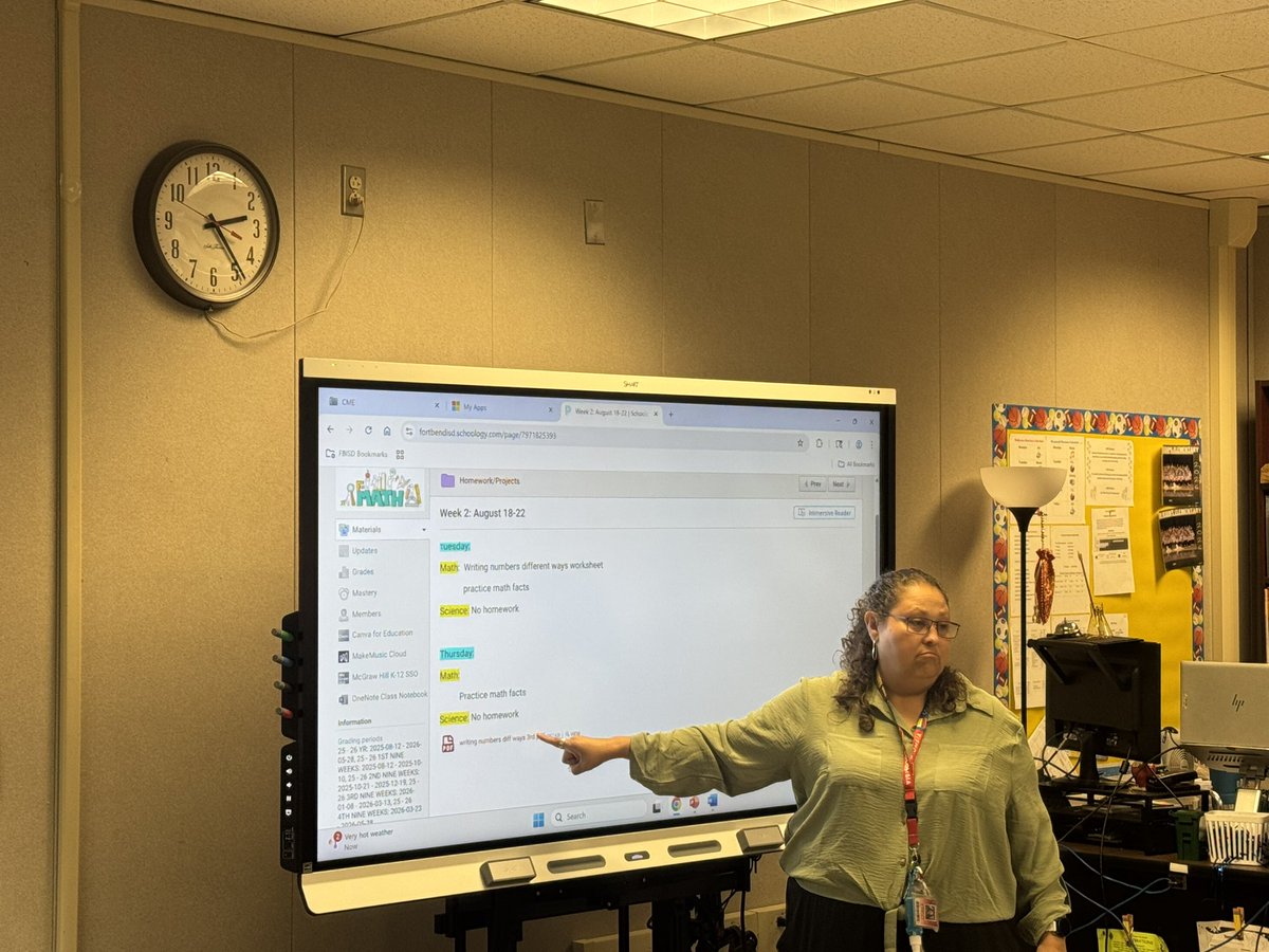 Mrs. Ballestas is teaching her students how to navigate Schoology and find resources they can use to #LevelUp at home.