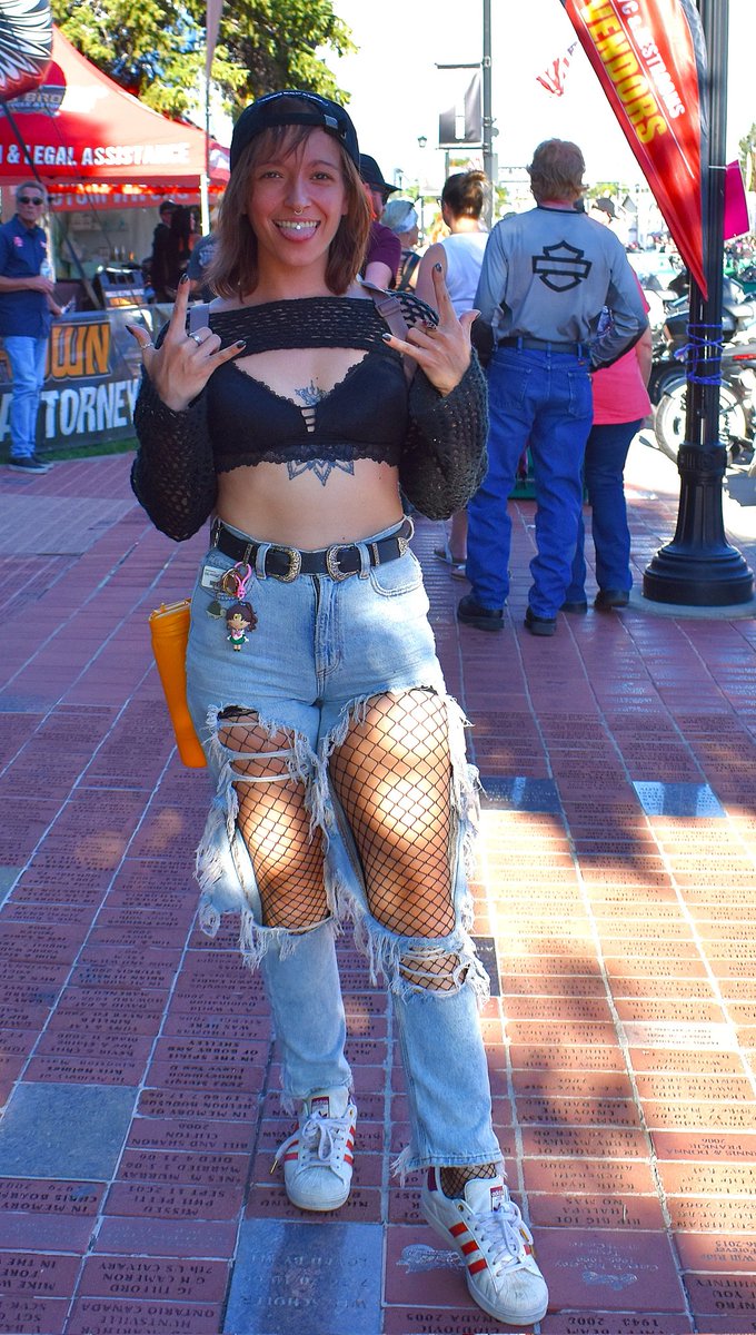 BikesN_Boobs's tweet photo. On the streets #sturgis #harleydavidson #badassbabes https://t.co/KzkJKnAafG