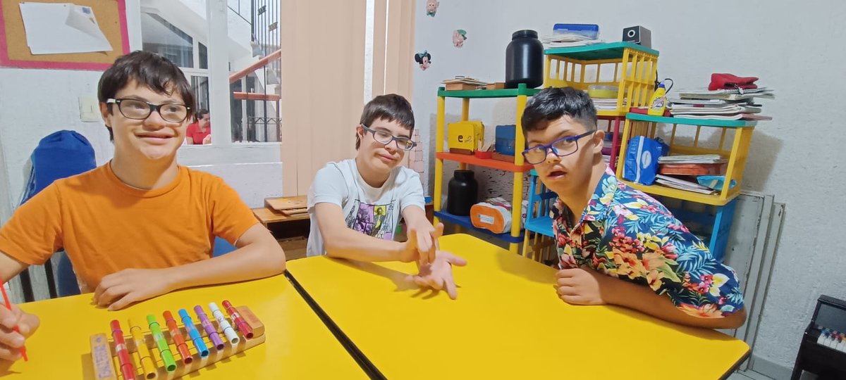 lacasadown's tweet image. niciamos con gran alegría el Ciclo Escolar 2025-2026.
Con nuevos integrantes, nuevos retos y mucho por aprender, el lunes 11 de agosto, iniciamos clases.
Les deseamos un exitoso nuevo ciclo escolar
¡BIENVENIDOS!
#LaCasaDown #LCDG #CicloEscolar2025 #iniciodecicloescolar
