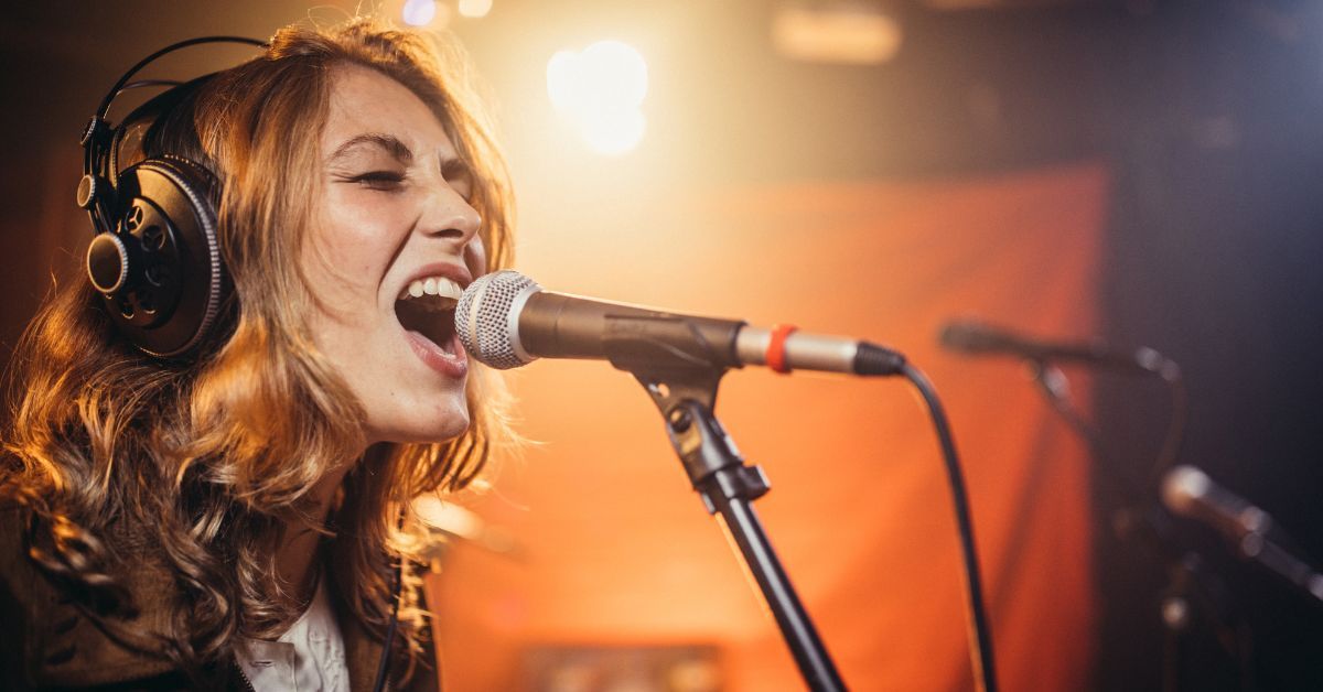 Discover the Top 10 Studio Microphones of 2025! 🎙️ Dive into this guide to find the ideal recording gear for your studio setup. Check it out here:

elicitmagazine.com/best-recording…

#StudioGear #Microphones #Music