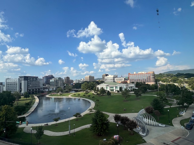 pmfvanderbilt's tweet photo. Just  before instruction starts again at Vanderbilt, we spent a weekend in  Huntsville, AL. I love that town, just 90 min south from me, a mini  Nashville with the highest percentage of Ph.D.'s in the US! 2 views from our hotel, &amp; more!! https://t.co/EKoVqqxpEX
