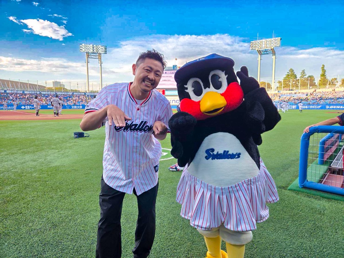 ／
今日も👍️
試合前に流してほしい曲を募集中🎵
＼
キッズプロジェクト2日目👧🏻🧒🏻✨
昨日に続き、開門～17時頃まで、サウンドDJのDJ.K.DA.B（一児の父）がリクエストにお応えします🎧
キッズのみんなのお気に入りの曲を教えてください🎵

#swallows #捲土重来 #キッズプロジェクト