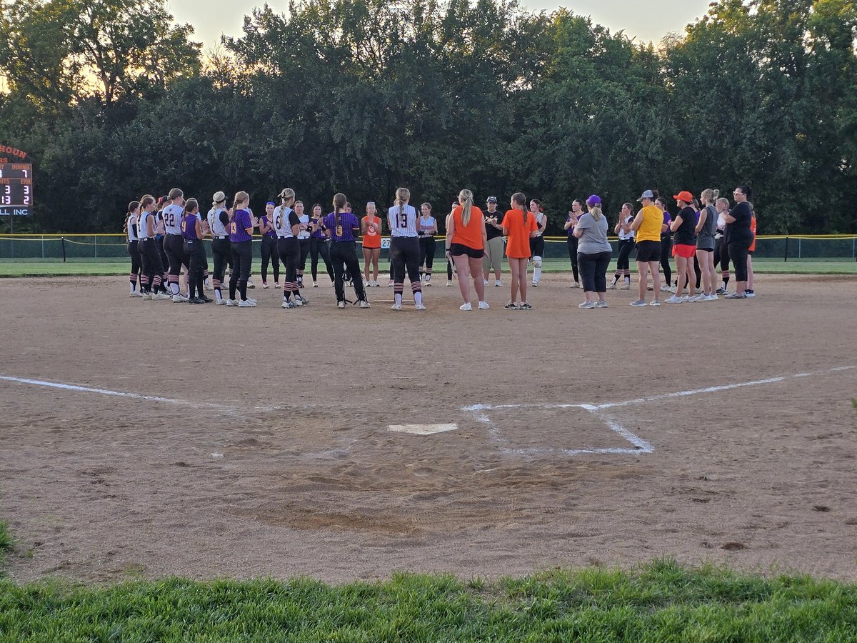 FC Track & Field (@fctrack_field) on Twitter photo We 👀 some throwers, runners, and jumpers out there on the 🥎 diamond tonight! WTG, <a href="/FCPioneerSB/">Fort Calhoun Softball</a>! Good luck this season! We 👀 some throwers, runners, and jumpers out there on the 🥎 diamond tonight! WTG, <a href="/FCPioneerSB/">Fort Calhoun Softball</a>! Good luck this season!