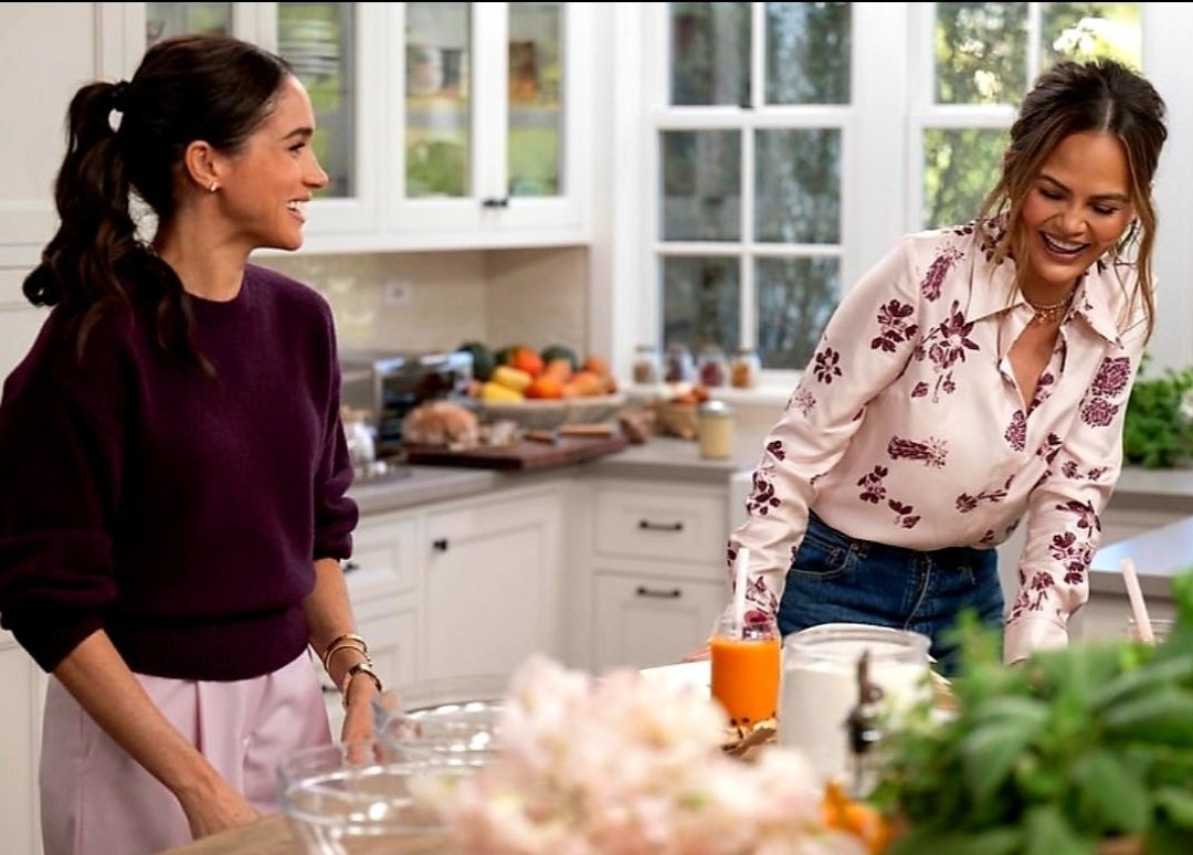 John Legend's wife was caught 5 years ago on social media urging a young girl to kill herself.

Here she is this week on a Netflix cooking show with the chick who made Prince Harry's entire family disown him.

Just in case anyone was wondering how gross Hollywood really is.
