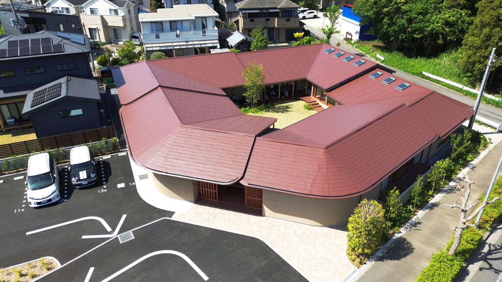 archiphoto's tweet photo. 【建築求人情報】

建築を通して文化の構築を目指す設計事務所「OOOarchitecture」が、設計スタッフ（経験者・既卒・2026年新卒）と 広報職を募集中

求人タグ：既卒・第二新卒可 / 新卒採用（2026年卒） / 実務経験者優遇

詳細はリプライ欄の🔗から #ad https://t.co/UA1WfKz3c6