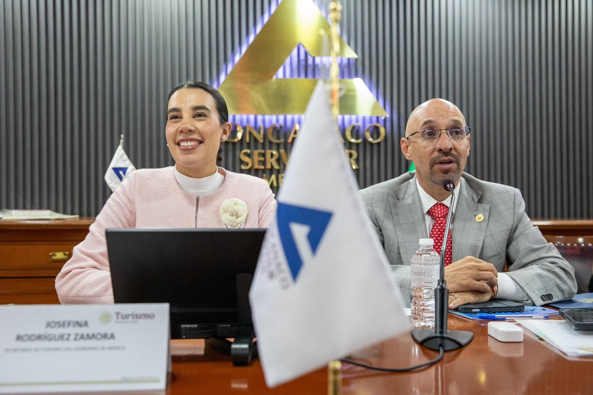 #Comunicado Sectur 📣

<a href="/CONCANACO/">CONCANACO SERVYTUR</a> y <a href="/SECTUR_mx/">SECTUR México</a> unen esfuerzos para consolidar a México como potencia turística. 🤝🏽🔝✈️
 
La Secretaria de Turismo del Gobierno de México, <a href="/josefinarodzam/">Josefina Rodríguez Zamora</a>, participó en la reunión del Comité Ejecutivo de la Confederación de Cámaras Nacionales de