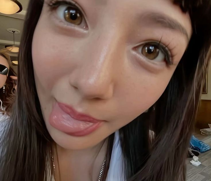 Hey BET fam! 💌 What are you guys up to right now? Just thought I’d drop by and say hi 🫶♥️