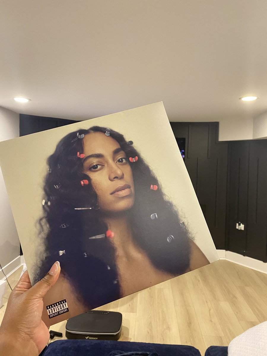 chasineuphoria's tweet image. Slowing things down a bit… #nowplaying #solange #aseatatthetable
