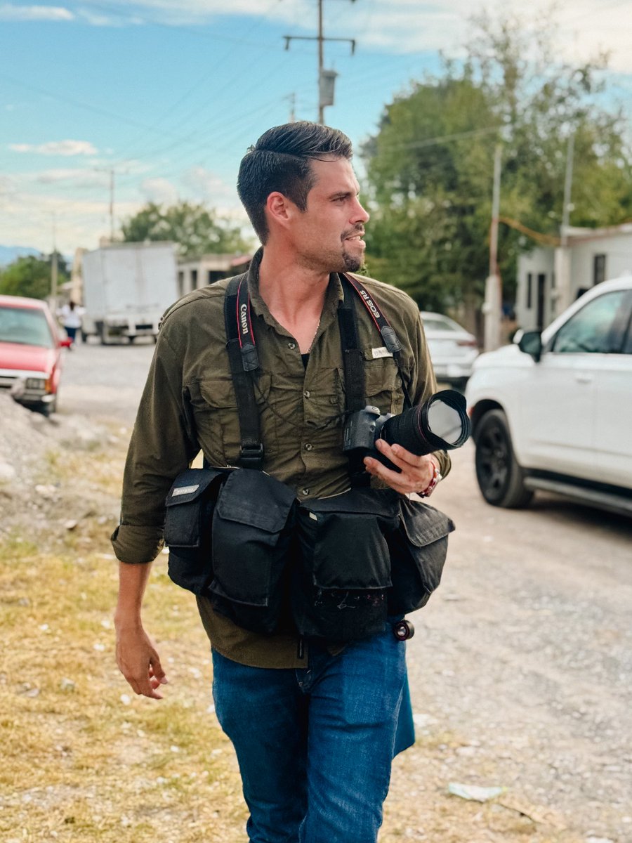 Porque una foto no solo captura un momento, cuenta una historia que no se repetirá jamás… 📷✨ #DíaMundialDeLaFotografía