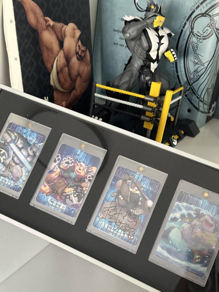 2019年的极兽聚可以算是国内兽展的巅峰了吧，现场得排好久好久好久的队才能获得<a href="/syukouakanaru/">朱交</a> 和<a href="/kinoshita_jiroh/">樹下次郎</a> 大大的签绘🥰。