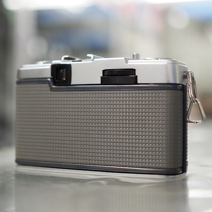 champcamera's tweet photo. #OLYMPUS PEN EES-2 オーバーホール済 ¥23,000- by #たまプラーザ 店
自動露出+ゾーンフォーカスで気軽に撮影が楽しめる #ハーフサイズカメラ。レンズはDズイコー30mm F2.8を搭載。ISO400に対応しより扱いやすくなっています。
#PENEES2 #たまプラ #田園都市線
https://t.co/mbBSjtlQoX https://t.co/JRSrEd7nhU