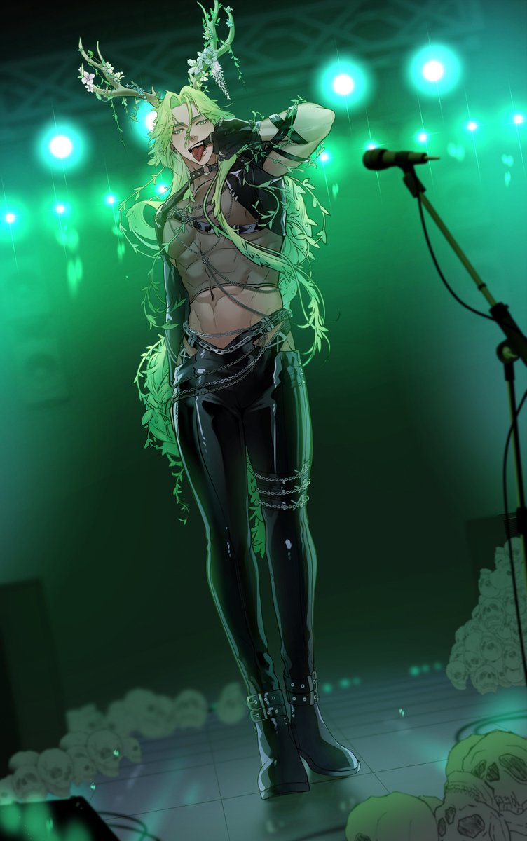 Meet me backstage 😛