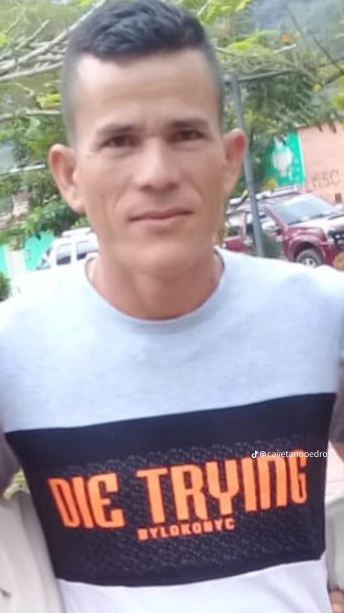 César Jerez (@cesarjerezm) on Twitter photo Fueron asesinados por ELN,John Esneider Pabón y Cayetano Pedroza,los sicarios los esperaban en Campo 2,regresaban de Cúcuta a su refugio de Bertrania.Eran de <a href="/asuncat2019/">Asociación por la Unidad Campesina del Catatumbo</a> y de Guardia Campesina del Catatumbo.Urge diálogo directo del Movimiento Por la Paz con ELN,parar asesinatos. Fueron asesinados por ELN,John Esneider Pabón y Cayetano Pedroza,los sicarios los esperaban en Campo 2,regresaban de Cúcuta a su refugio de Bertrania.Eran de <a href="/asuncat2019/">Asociación por la Unidad Campesina del Catatumbo</a> y de Guardia Campesina del Catatumbo.Urge diálogo directo del Movimiento Por la Paz con ELN,parar asesinatos.