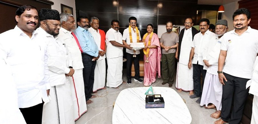 Looks disgusting!

எனக்கு மட்டுமா???