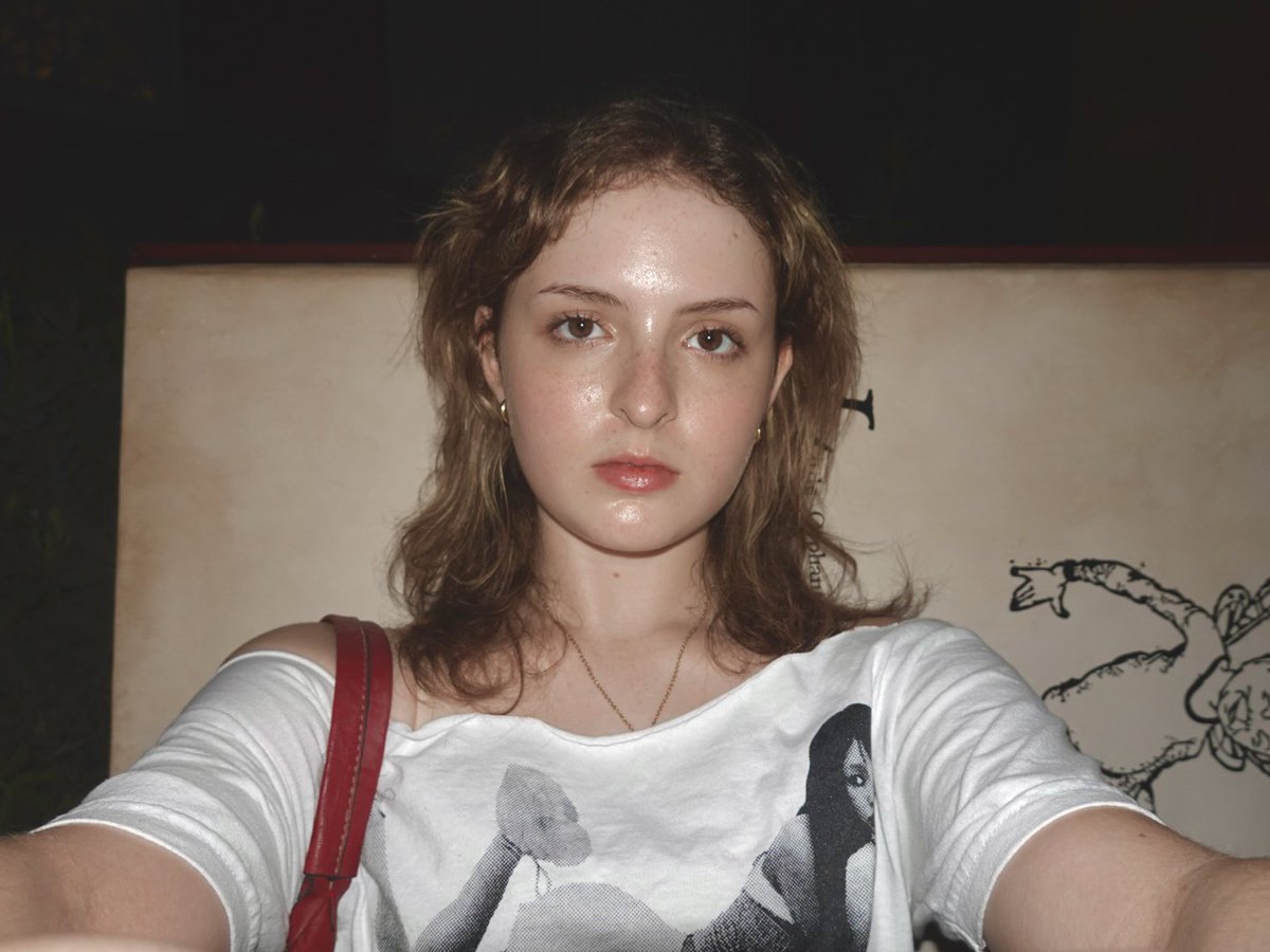 clairieki's tweet image. oh hi that’s me!! we don’t look very similar but i tried to channel her the best i could!