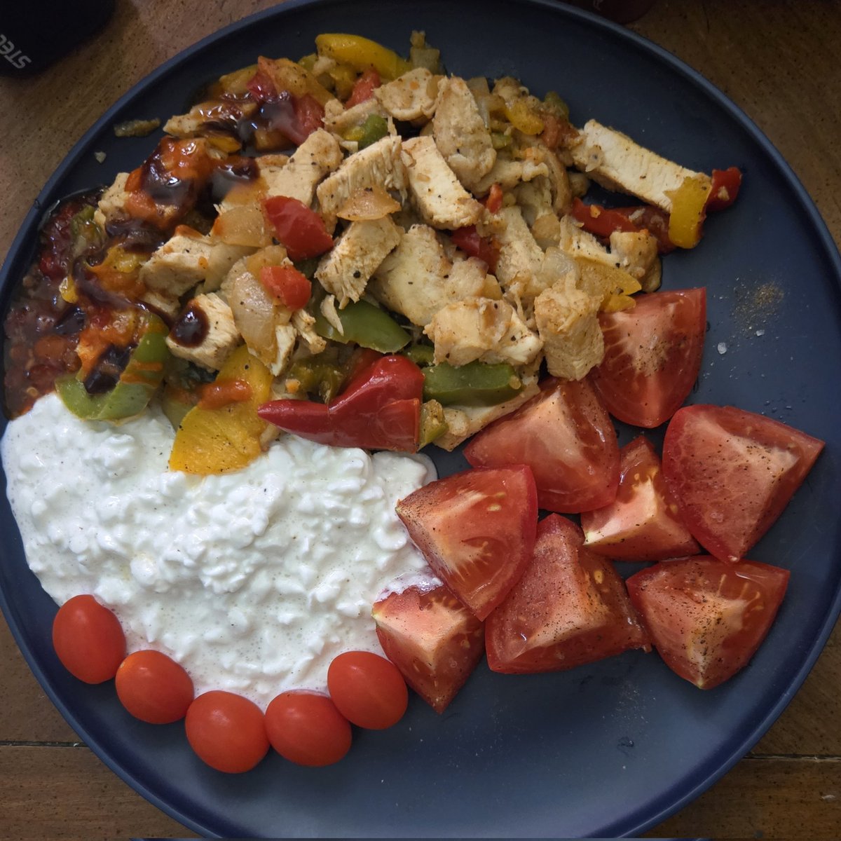 ghostisguilty's tweet photo. recent pretty eats https://t.co/CZ5kWmumGW
