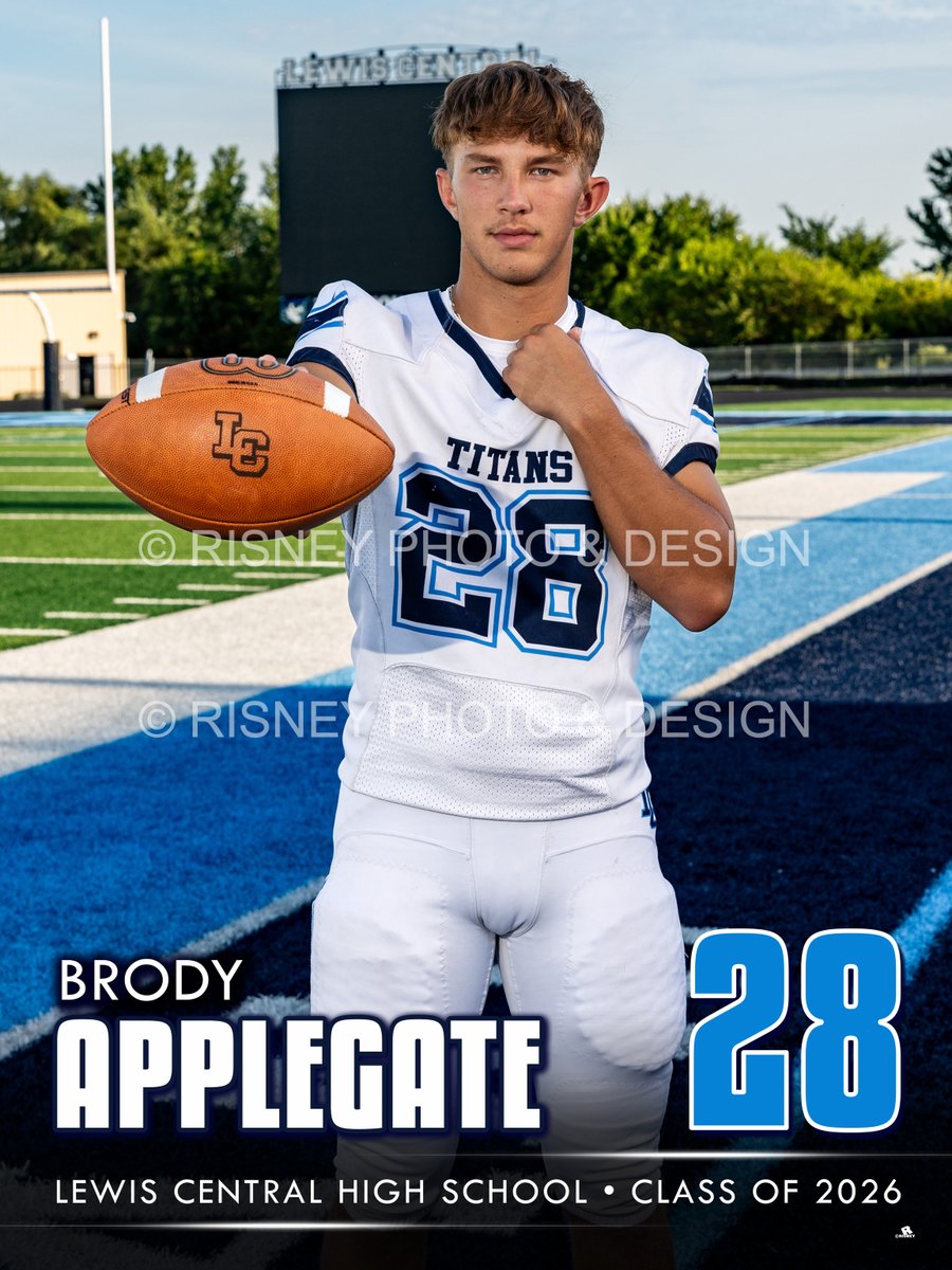 Risney_Photo's tweet photo. Good Luck to the Lewis Central Football team this season. Here are the four of the fabulous seniors they have this year! Check more tweets from me for all the rest. What a great group of guys! Go Big Blue! https://t.co/yWxHm7r2Kr