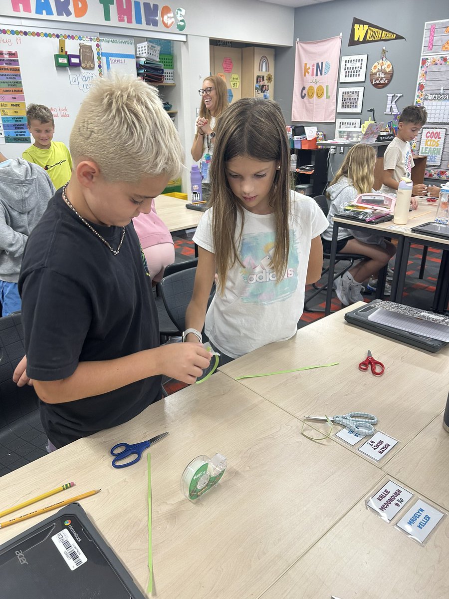 Tallest tower after finding things in common with our groups and one-handed paper chain challenge to practice teamwork expectations! They are going to be rockstar collaborators during science investigations! #sd113a #centralcards
