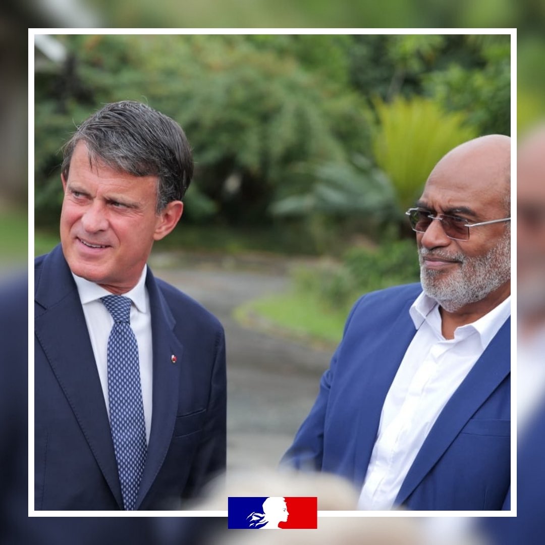 🔵 Visite officielle du ministre d’État, ministre des Outre-mer en Nouvelle-Calédonie

Première séquence de la visite officielle de Manuel Valls, ministre d’État, ministre des Outre-mer, ce mercredi 20 août, avec un déplacement au Sénat coutumier.

Une rencontre avec Mahe Gowe,