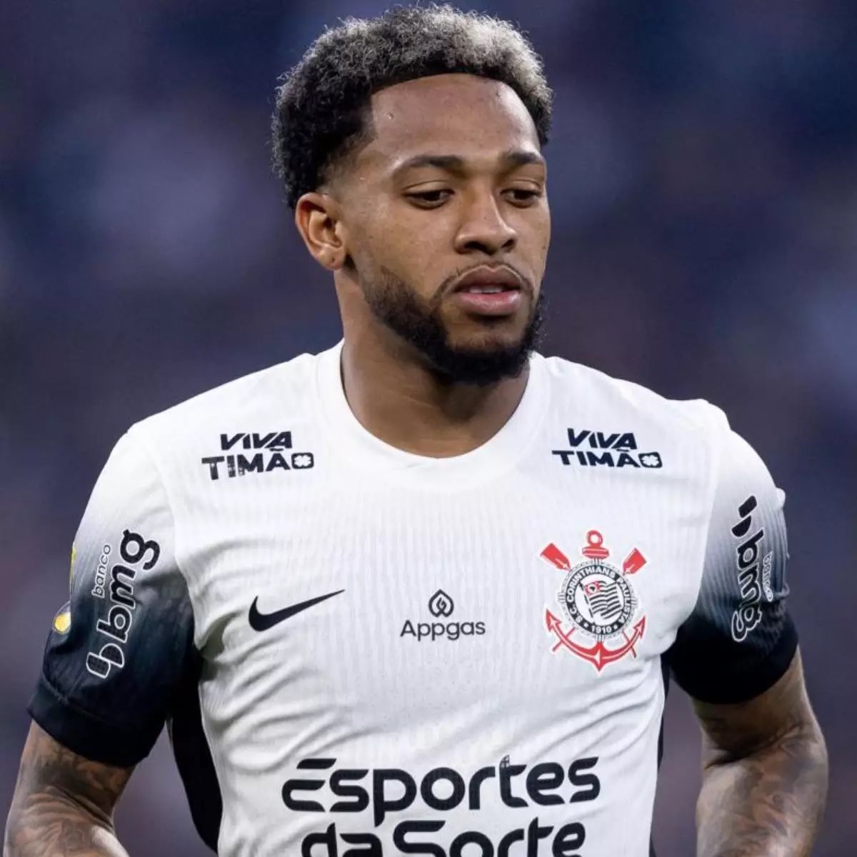 Extraoficialmente, me informan que la cirugía de “El Brujo” Martínez se realizará mañana. 

El jugador del Corinthians sufrió una fractura en el cuarto metacarpiano de la mano izquierda. El tiempo de recuperación tras la cirugía aún no ha sido revelado.

▶️🇻🇪 <a href="/F5Vinotinto/">F5 Vinotinto</a>