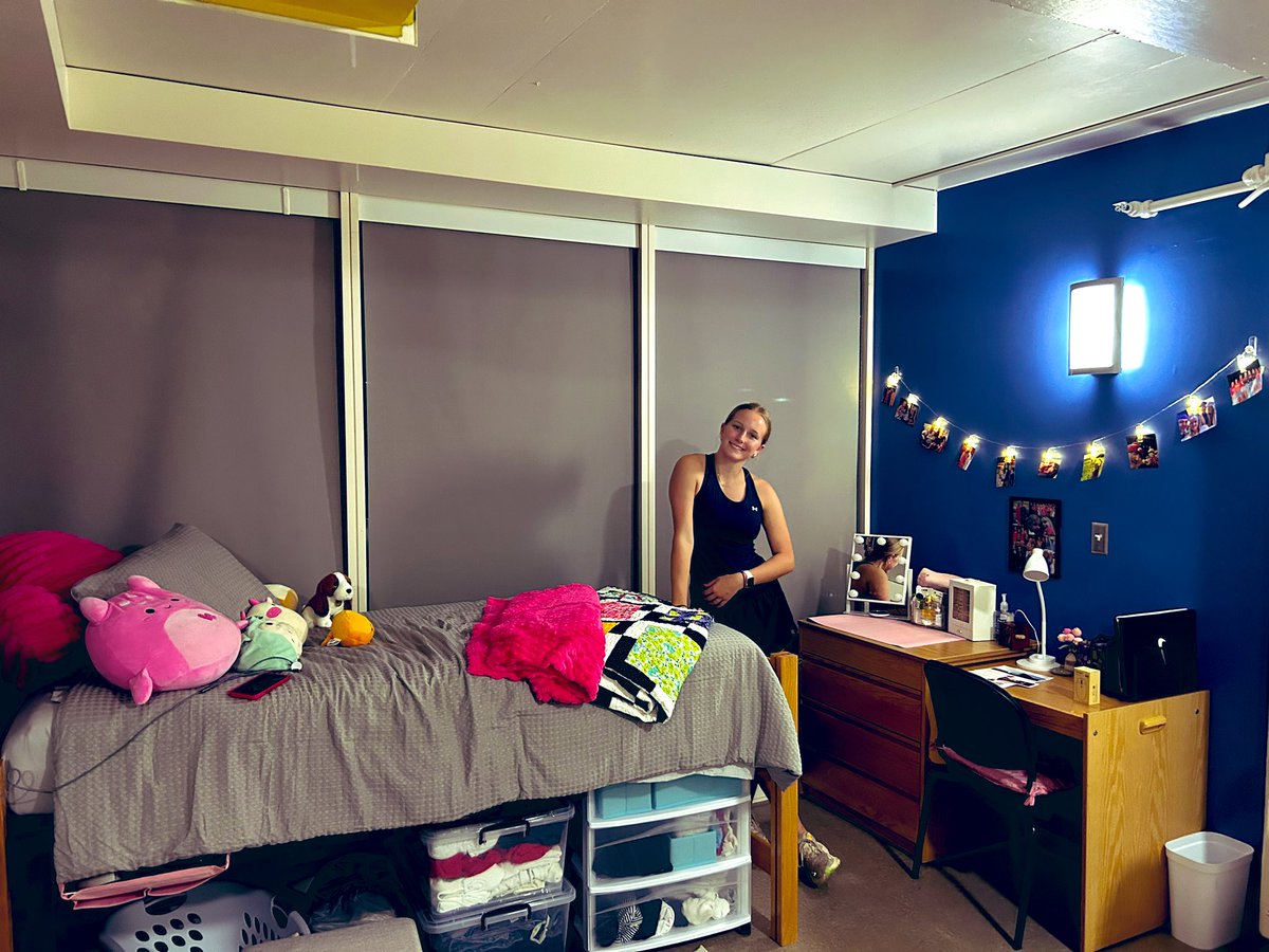 tsgabbard's tweet photo. Obligatory move in photo as an official Bearcat! So proud of everything you’ve done to get here and of what will be. Amazing days are ahead of you baby girl! https://t.co/kRCcQXbUEH