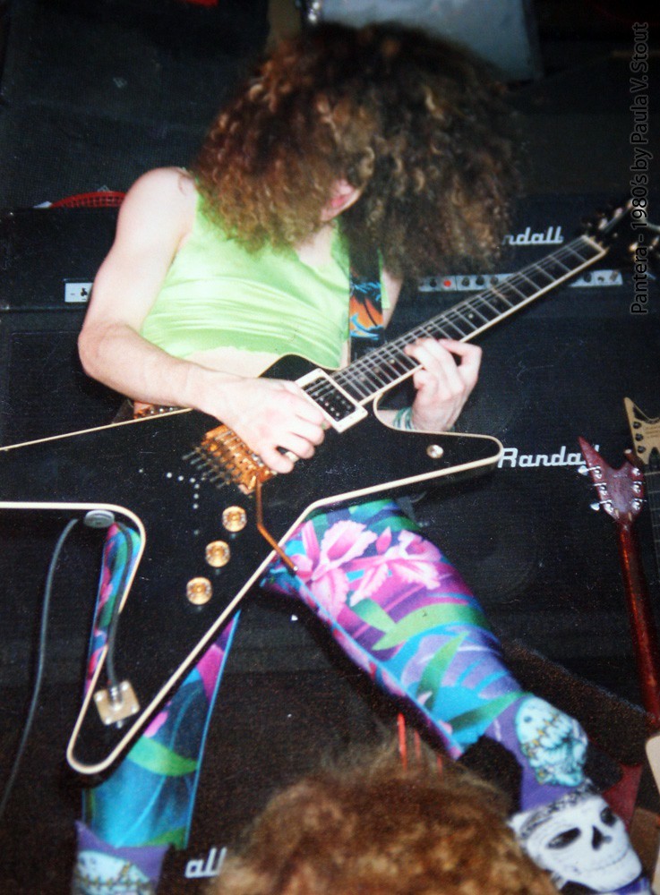 Metalmike3's tweet image. Happy Birthday R.I.P.

Darrell Lance Abbott (August 20, 1966 – December 8, 2004), known professionally as Dimebag Darrell, was an American musician. He was the guitarist of the heavy metal bands Pantera and Damageplan, both of which he co-founded alongside his brother Vinnie…