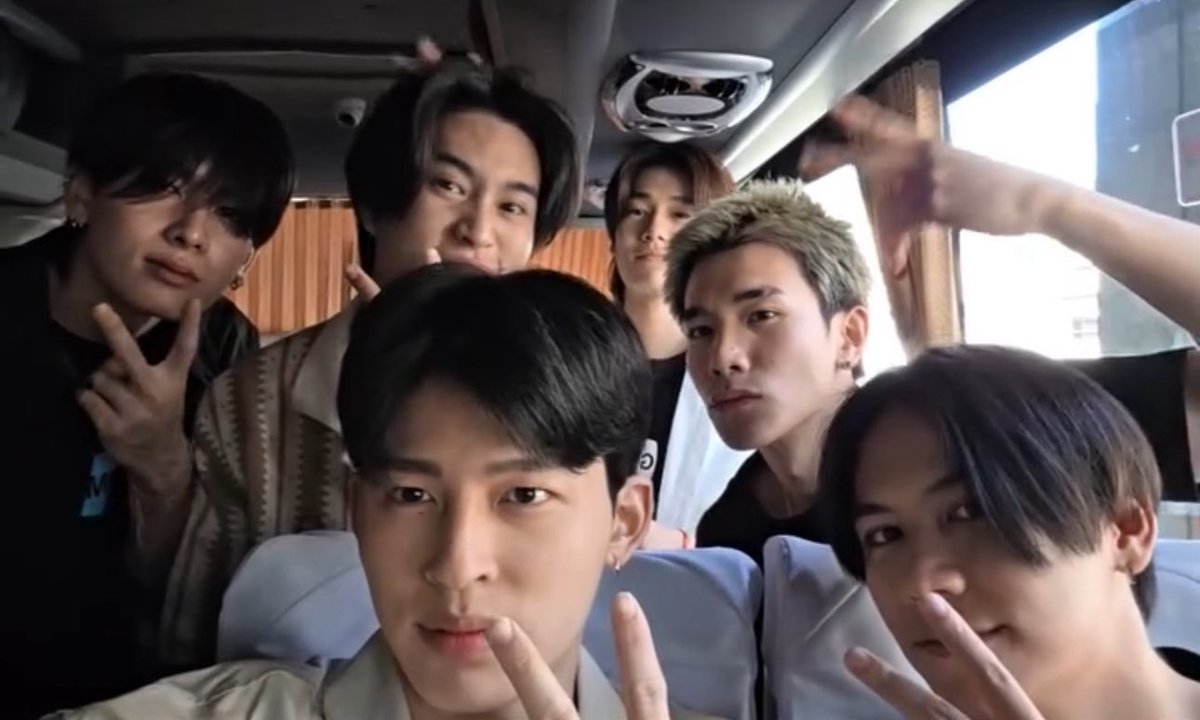 สิ่งนี้คือพี่ปอนด์ถ่ายแต่ภูวินแทงเป็นคนโพสต์สตอรี่ รู้เลยนะคะว่าคำสั่งใครให้ถ่ายรูป 55555

#GMMTVOuting2025 
#ปอนด์ภูวินทร์