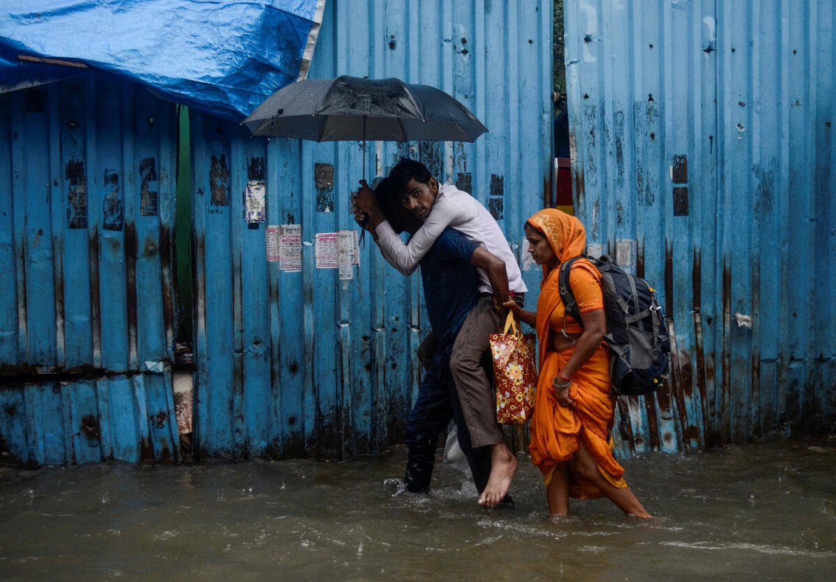 The Hindu (@the_hindu) on Twitter photo JUST IN | #Mumbairains | The #IMD has issued an Orange Alert for #Mumbai today
- <a href="/vinivdvc/">Vinaya Deshpande</a> reports
📸Reuters JUST IN | #Mumbairains | The #IMD has issued an Orange Alert for #Mumbai today
- <a href="/vinivdvc/">Vinaya Deshpande</a> reports
📸Reuters