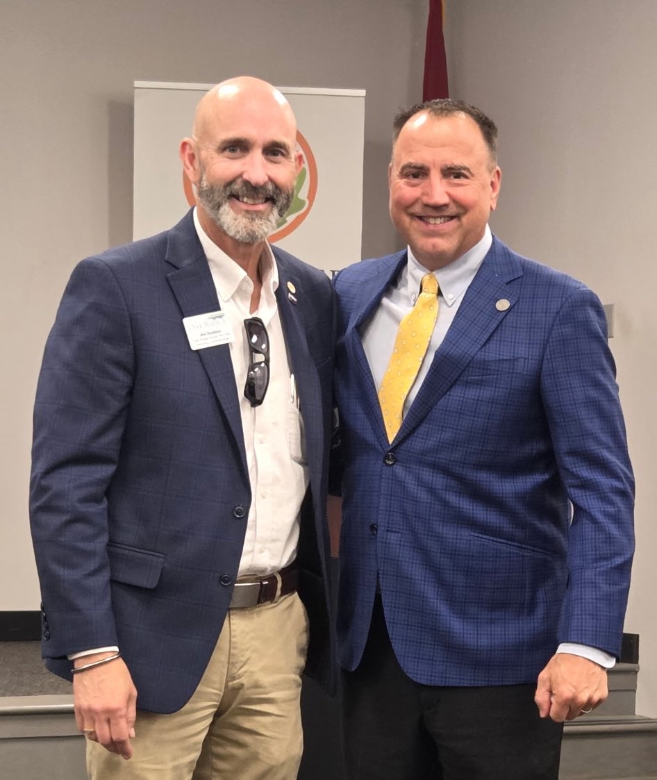 Enjoyed meeting Dennis Tumlin, CCO and Economic Development Professional with the TN Department of Tourist Development at the American Museum of Science and Energy today. 
His presentation, The Value of a Visitor, explored the economic impact of tourism and visitor spending.