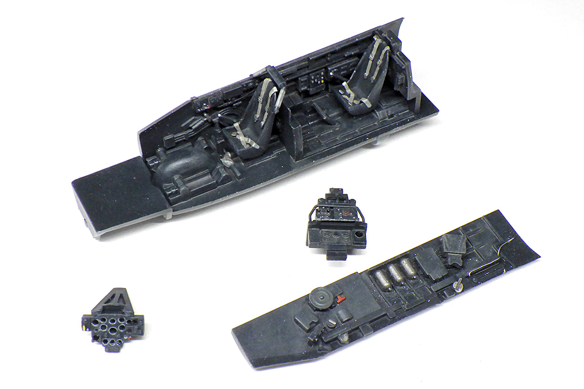 #スケールアビエーション 連載後追い解説：コクピットは付けるパーツもあってそのままでもいい感じ。今回は薄さ、細さを感じるところのみ改修。1/72ならこれだけで十分精密さが出ます。 #マイナー空軍 #minorAFlab #meteor #specialhobby