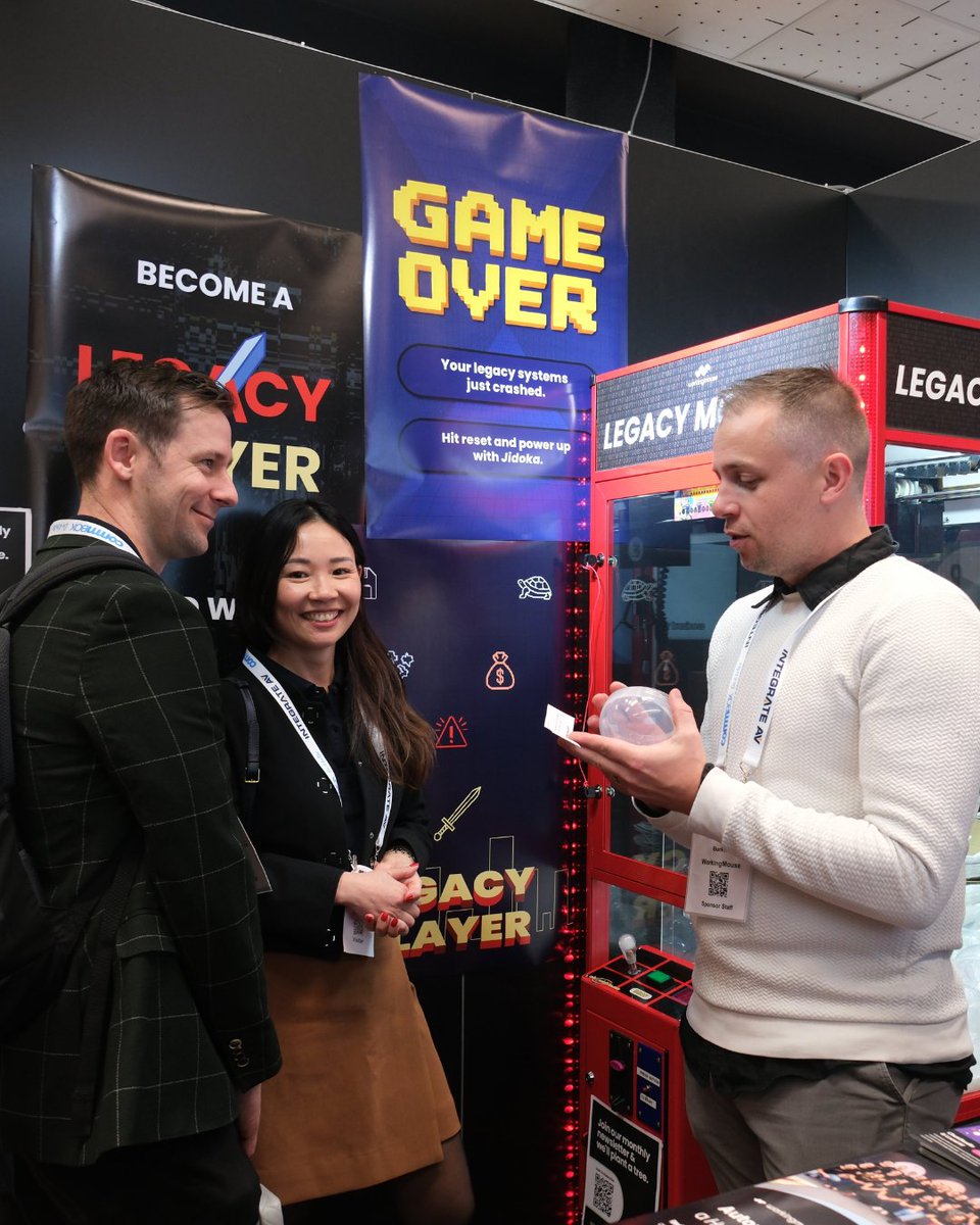 WorkingMouse_'s tweet image. Here’s Dave reading out a winning ticket at our booth — a fun reminder of what Dr Eban Escott shared in his Tech Talk: with Jidoka, humans and machines working together can deliver winning outcomes every time.

#TechInGov #Jidoka #LegacyModernisation #WorkingMouse