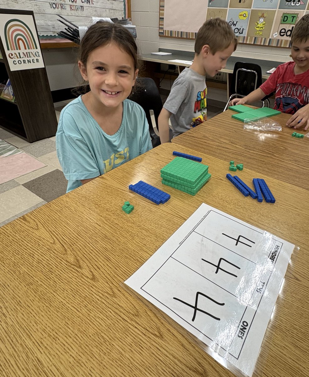 MrsGrahamSCE's tweet photo. SCE math groups are in full swing, and these second graders are doing great things with place value! 🔢

#newpalproud @JKehrt_SCE @SCEMrDehr https://t.co/ztlaOCeWKA