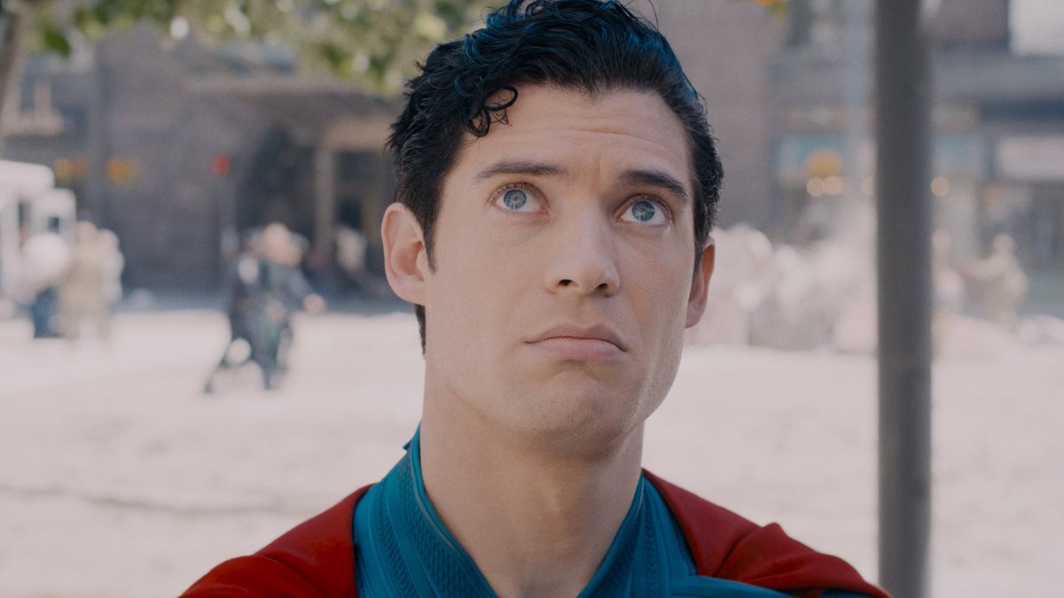 SuperSagaNews's tweet image. Guy Williams ('Superman' VFX supervisor, 'The Batman' lead digital artist) on a potential merge

"Directors.. their job is to figure out how to take a concept that barely holds.. and turn it into a story.. there's a handful of directors that could tie those two and make it work"