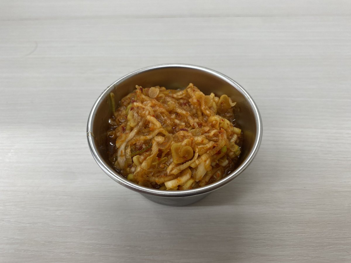 8月20日(水)

【営業時間】
11:00～23:00(L.O22:45)

【麺場担当】
昼 たいが
夜 ユウスケ

【無料トッピング】
・唐辛子
・生姜酢
・煮干し酢
・一味の醤油漬け

おはようございます‼️
ネギキムチ¥50で販売します‼️

本日ニボ玉あります🐟
⚠️11:00〜16:30⚠️