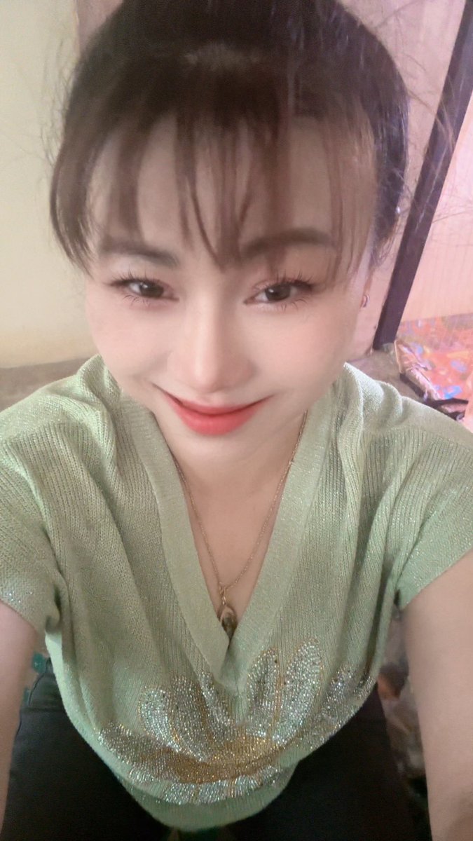 รับนวดนอกสถานที่ ในตัวเมืองมุกดาหาร มีหน้าร้าน นวดเป็น 100%  รับนวดไม่เกิน 23.00 นะค่ะ เน้นโทรน่าา 0849263259 แอดลาย 5566live สนใจทักมาได้เลยจ้า