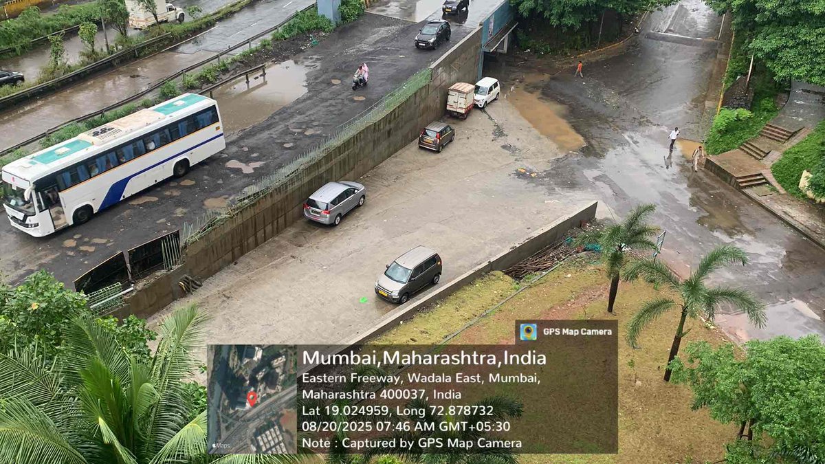 Ola uber park their vehicals on this service road connecting bhaktipark freeway tunnel
to Chembur . Nearby cop station antophill .<a href="/MTPHereToHelp/">Mumbai Traffic Police</a> <a href="/MTPHereToHelp/">Mumbai Traffic Police</a> <a href="/MumbaiPolice/">मुंबई पोलीस - Mumbai Police</a> we need no parking sign board here and pls remove this cars
Immediately